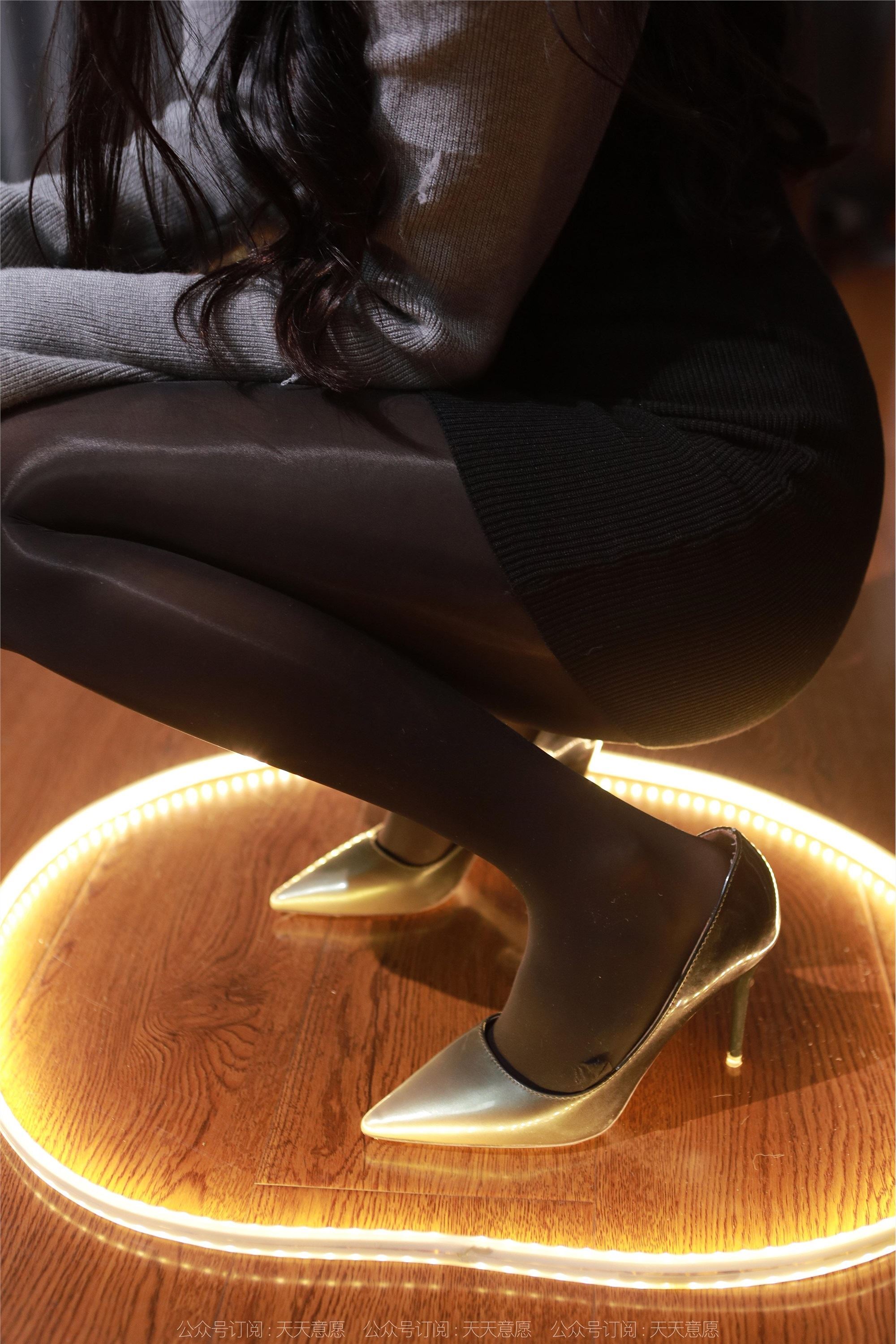 IESS异思趣向  2022.12.10 丝享家 1294 婉萍《油亮油亮》